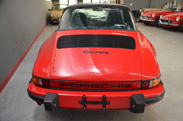 Porsche 911 Carrera 3.2 (US)