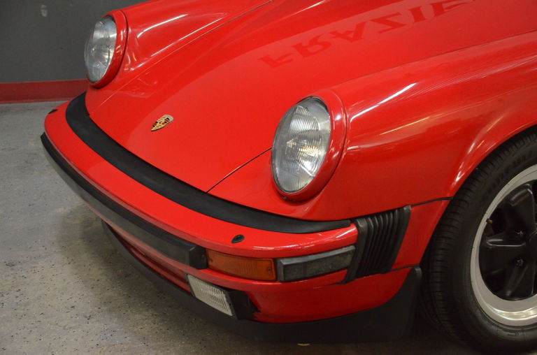 Porsche 911 Carrera 3.2 (US)