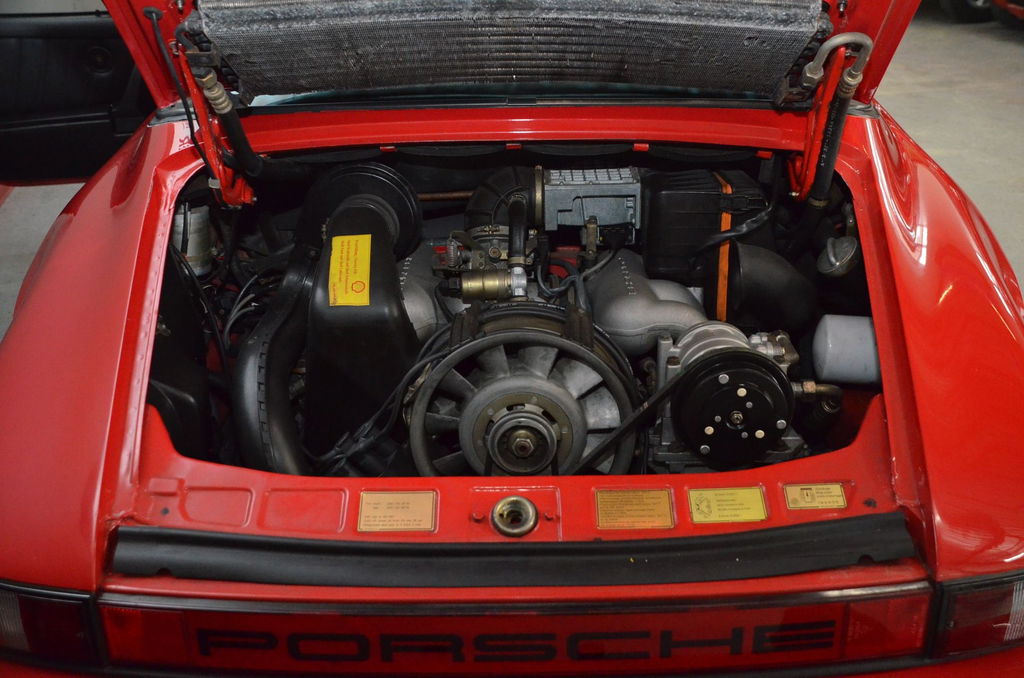 Porsche 911 Carrera 3.2 (US)