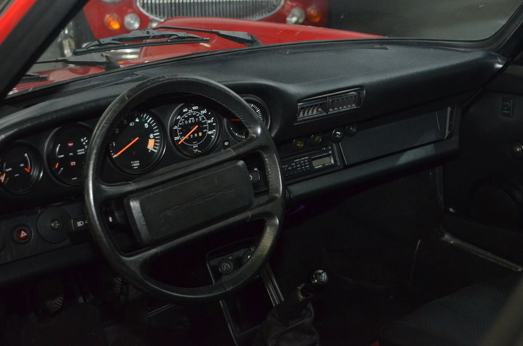 Porsche 911 Carrera 3.2 (US)