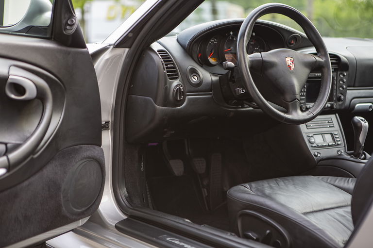 Porsche 996 Carrera 4S