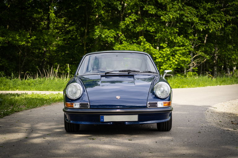 Porsche 911 E