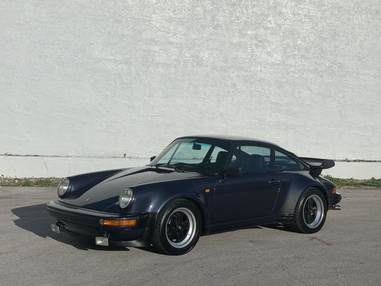 Porsche 911 Turbo 3.3