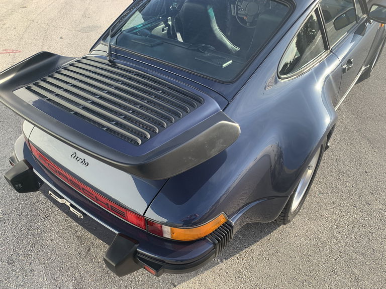 Porsche 911 Turbo 3.3