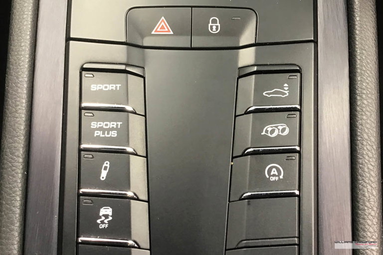 Porsche 991 Carrera GTS