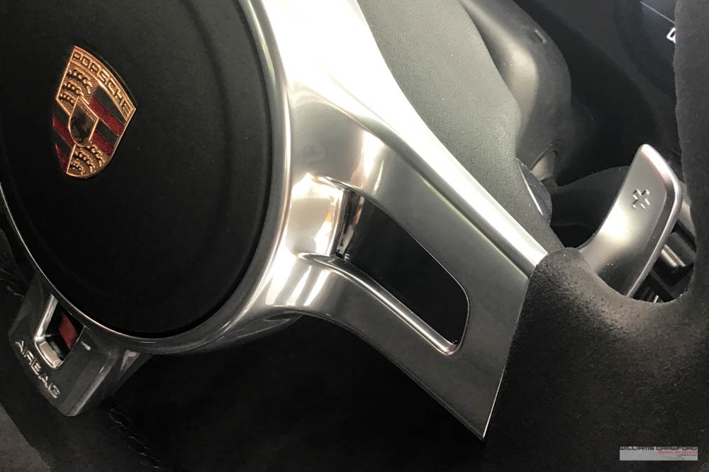 Porsche 991 Carrera GTS