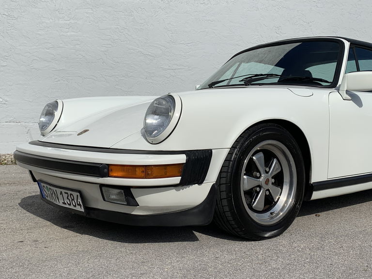Porsche 911 Carrera 3.2