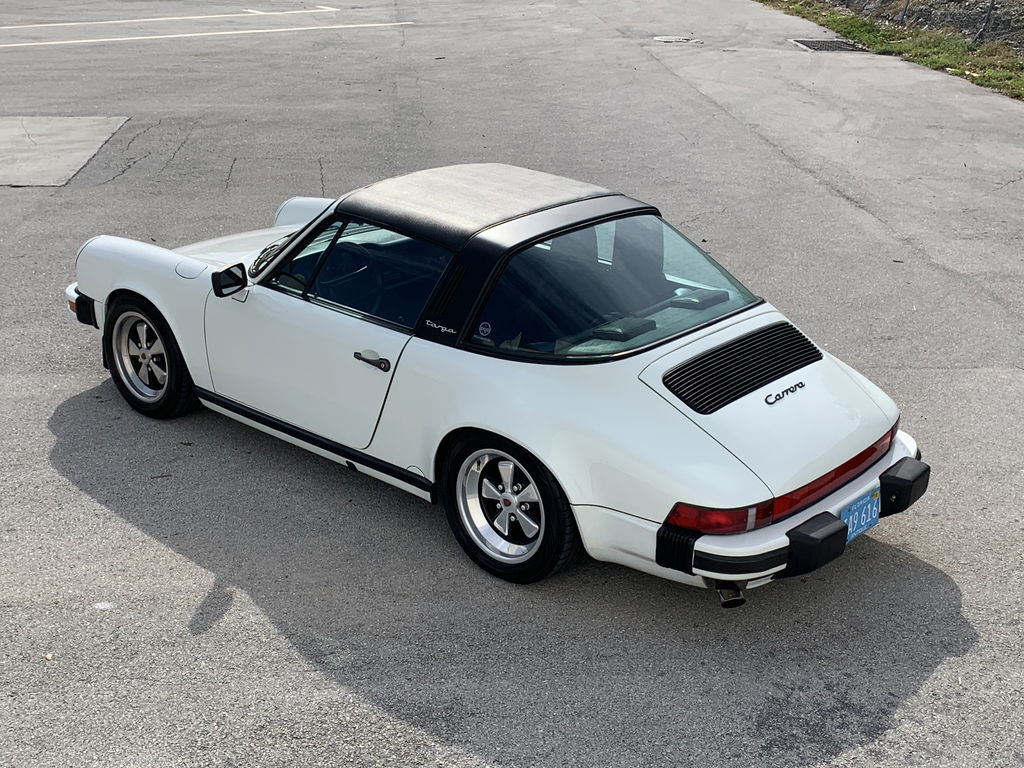 Porsche 911 Carrera 3.2