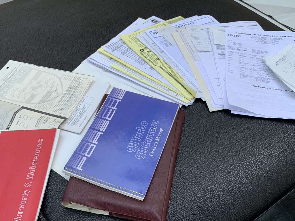 Porsche 911 Carrera 3.2