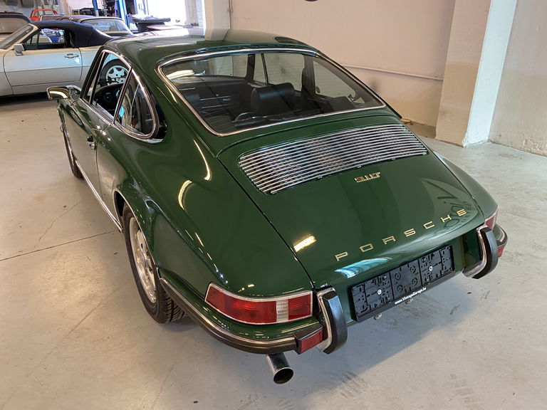 Porsche 911 T