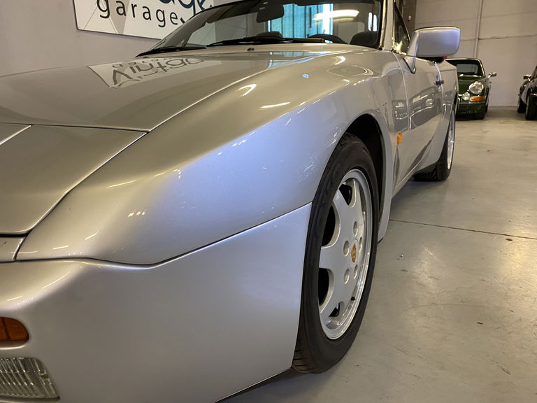 Porsche 944 Turbo Cabriolet