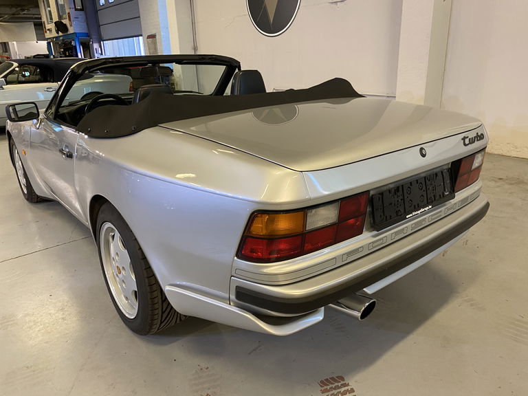 Porsche 944 Turbo Cabriolet