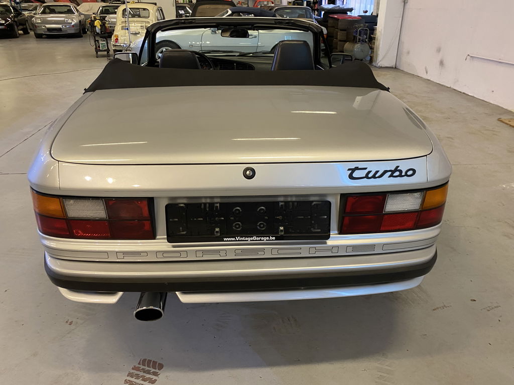 Porsche 944 Turbo Cabriolet