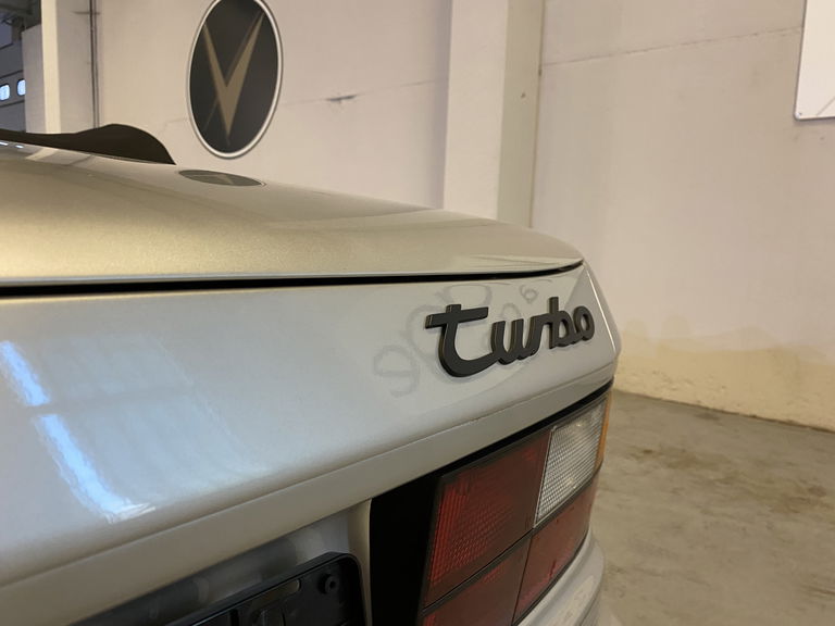 Porsche 944 Turbo Cabriolet