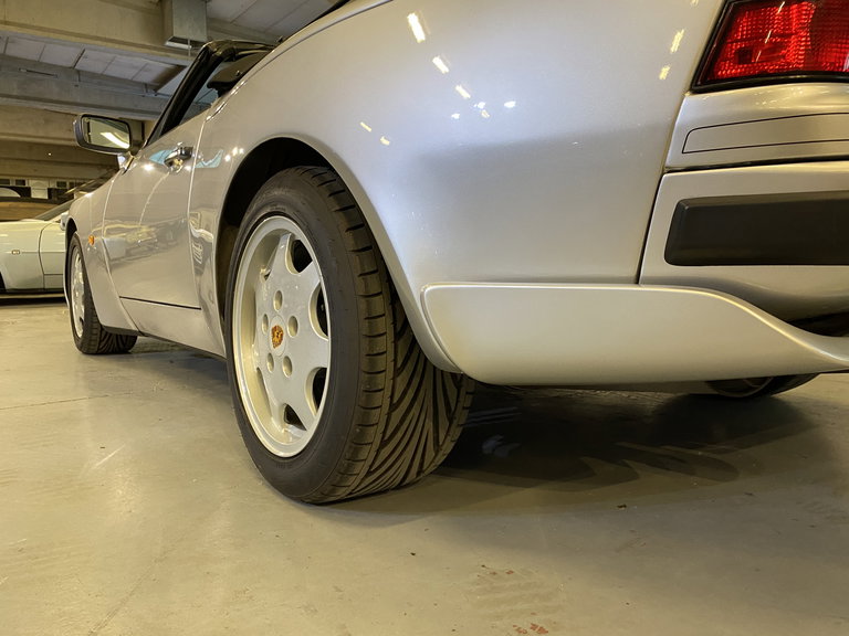 Porsche 944 Turbo Cabriolet