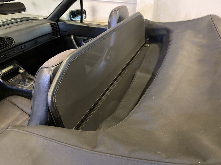 Porsche 944 Turbo Cabriolet