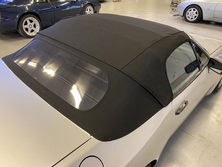 Porsche 944 Turbo Cabriolet