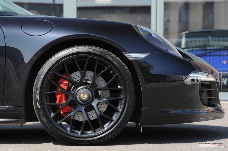 Porsche 991 Carrera GTS