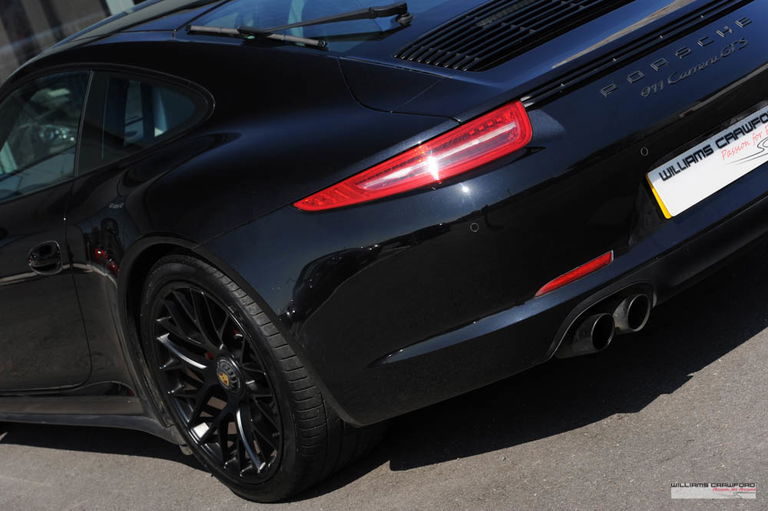 Porsche 991 Carrera GTS