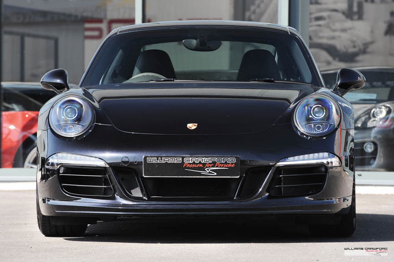 Porsche 991 Carrera GTS