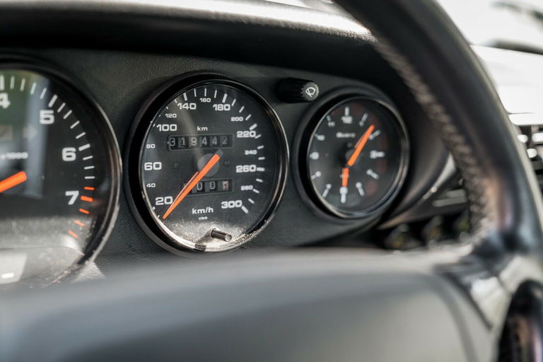 Porsche 964 Carrera 2