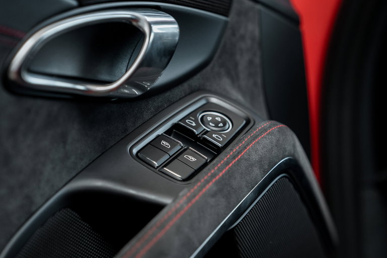 Porsche 991.2 Carrera GTS
