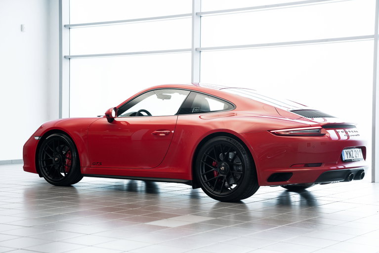 Porsche 991.2 Carrera GTS