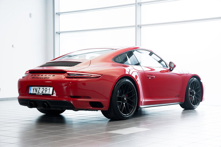 Porsche 991.2 Carrera GTS
