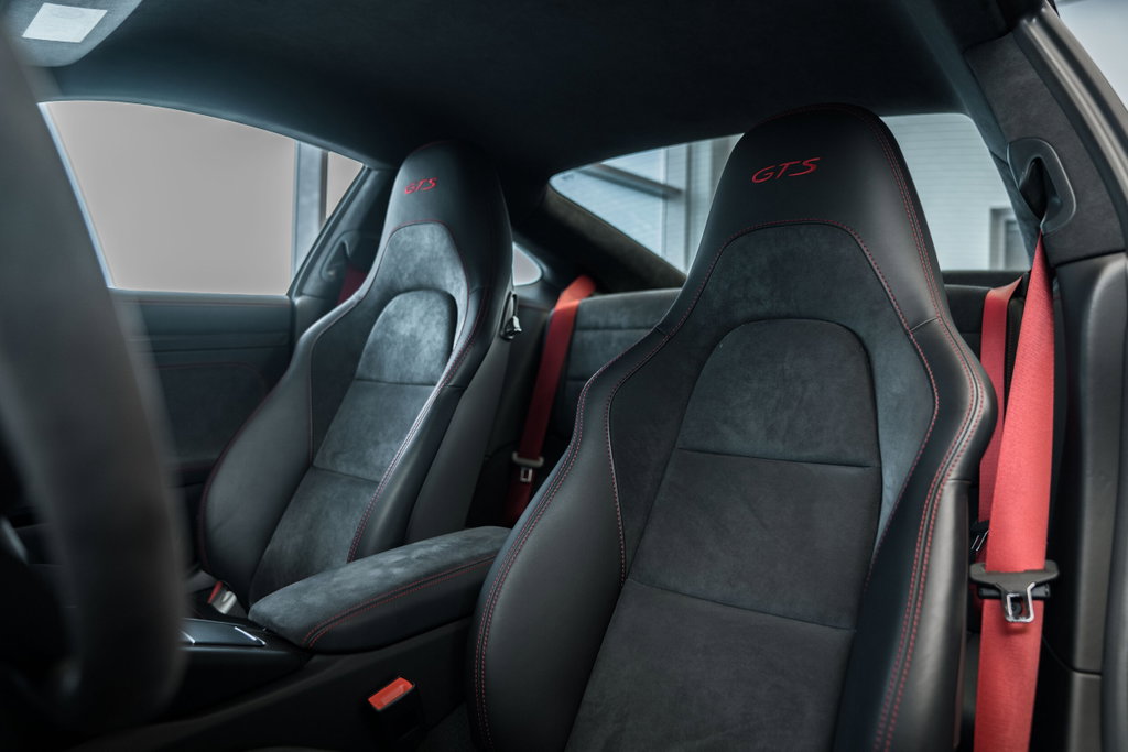Porsche 991.2 Carrera GTS