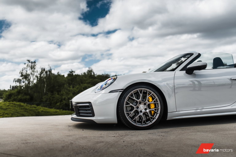Porsche 992 Carrera 4S