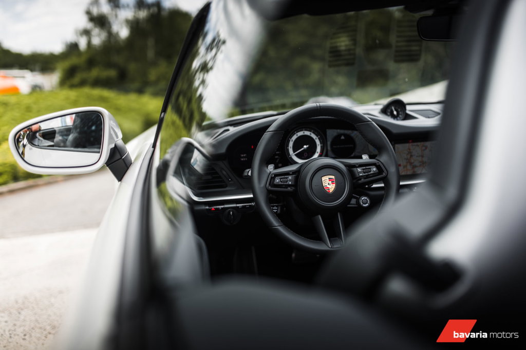 Porsche 992 Carrera 4S