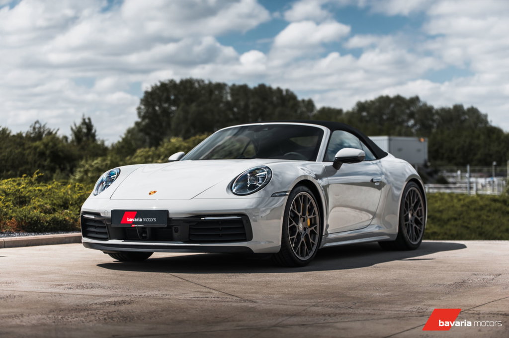Porsche 992 Carrera 4S