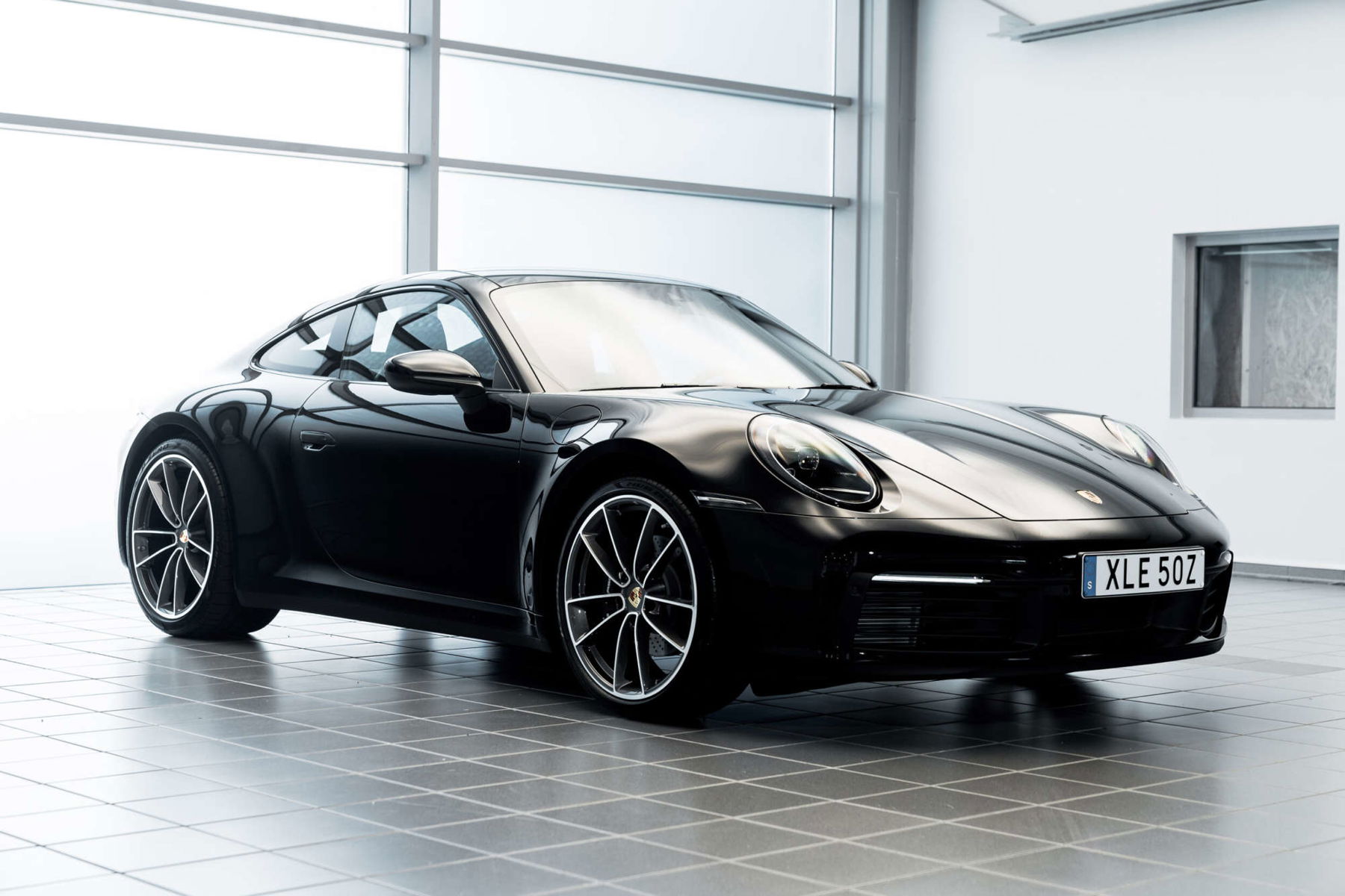 992 black