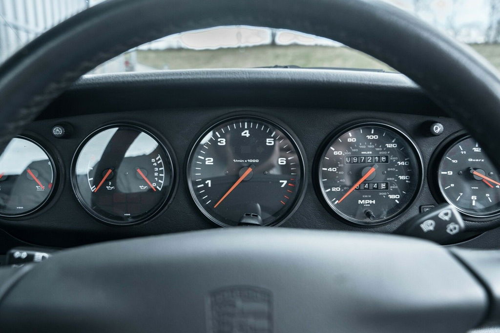 Porsche 993 Carrera 4