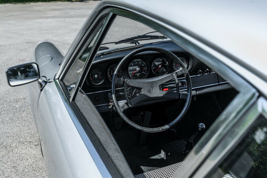 Porsche 911 S (F-Modell)