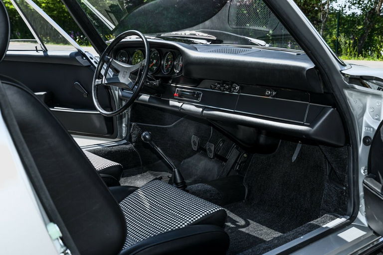 Porsche 911 S (F-Modell)