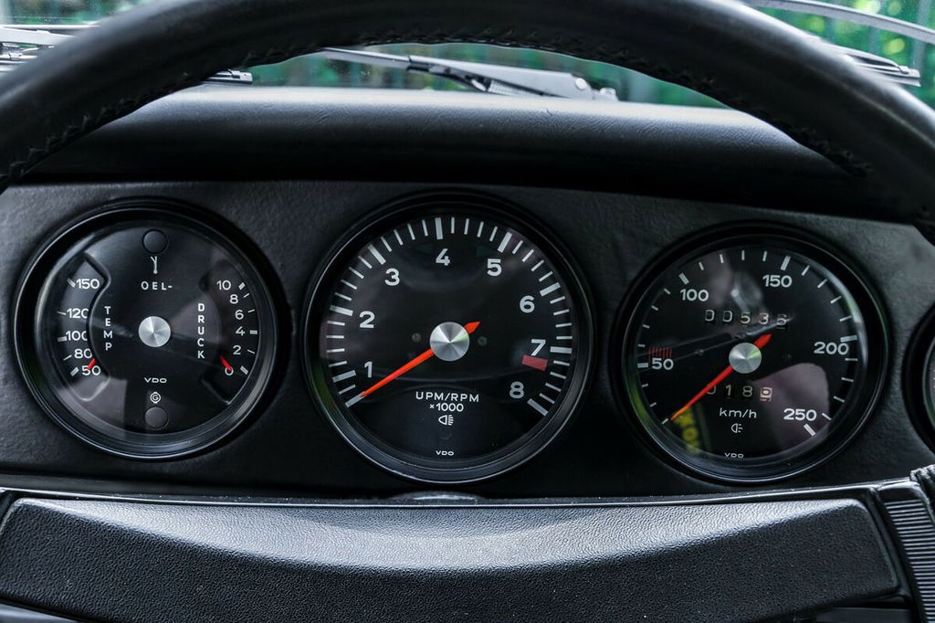 Porsche 911 S (F-Modell)