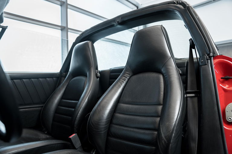 Porsche 911 Carrera 3.2 (US)