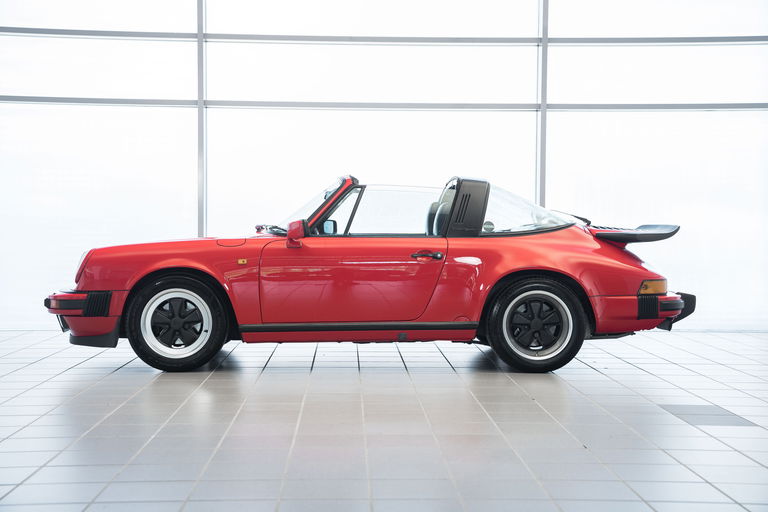 Porsche 911 Carrera 3.2 