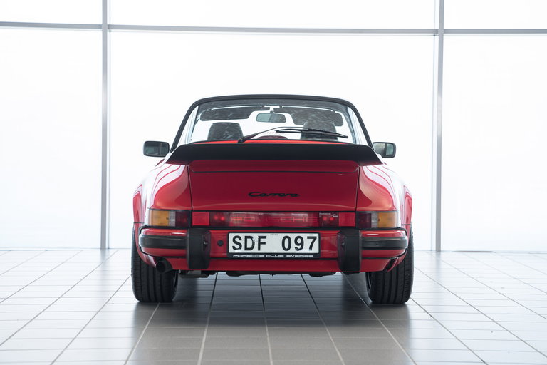Porsche 911 Carrera 3.2 (US)