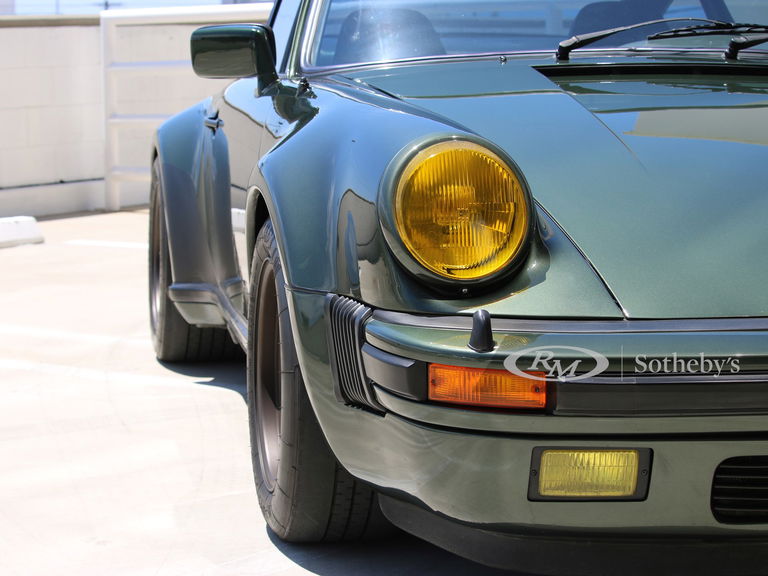 Porsche 911 Turbo 3.3 (US)