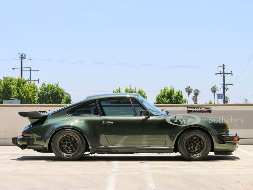 Porsche 911 Turbo 3.3 (US)