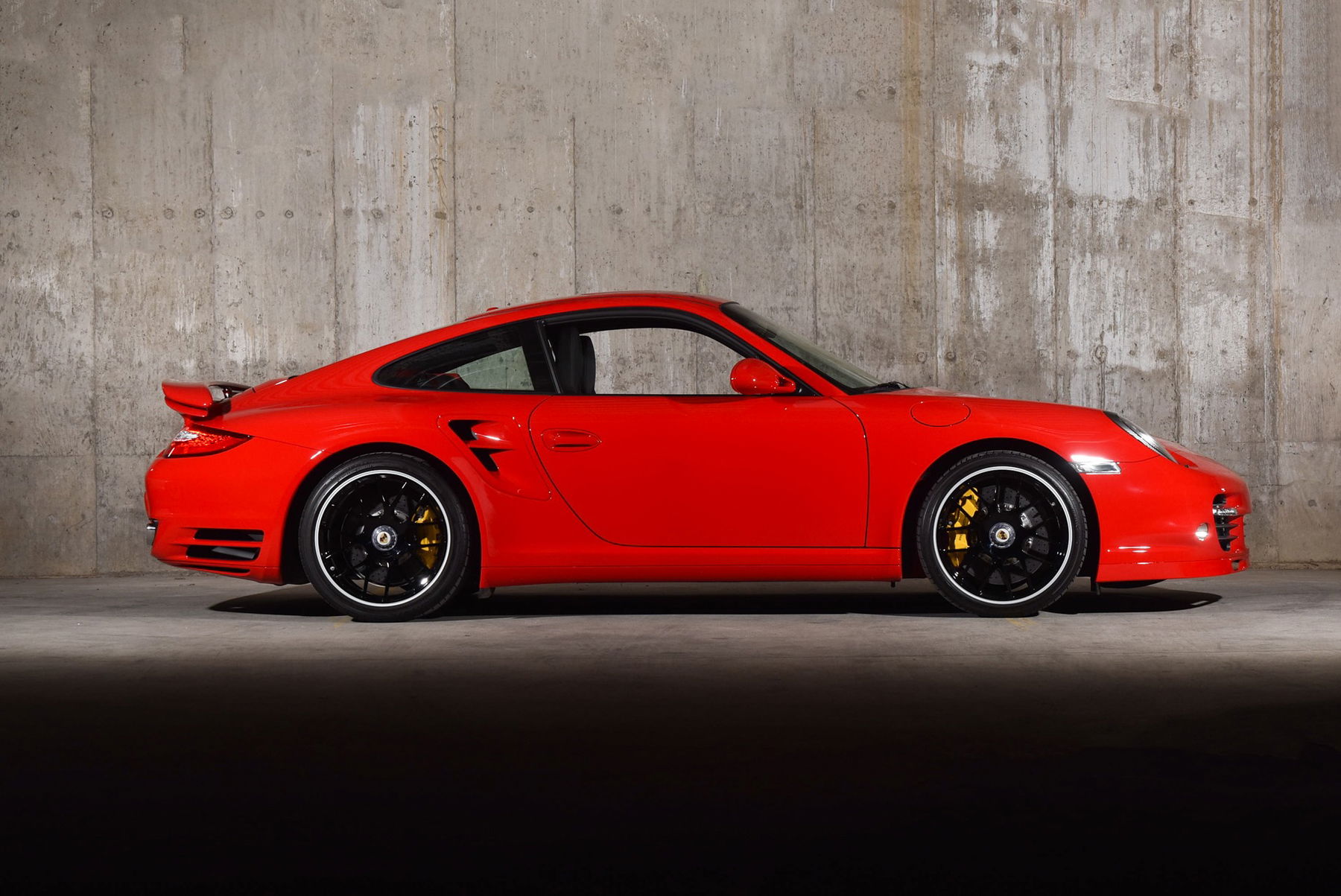 アイドロン　ポルシェ911 (997.2) Turbo S 2011 Porsche 997.2 Turbo S 2011 - elferspot.com - Marketplace for