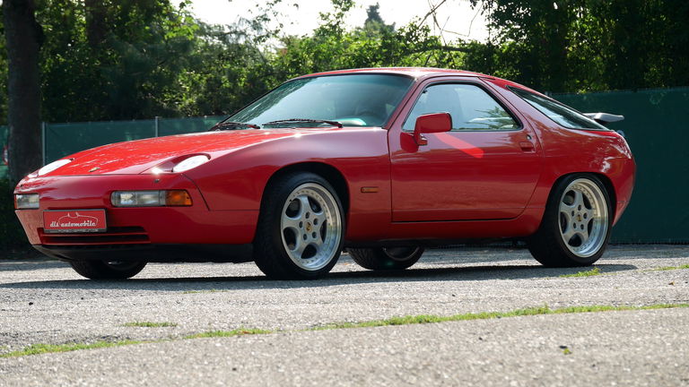 Porsche 928 GT
