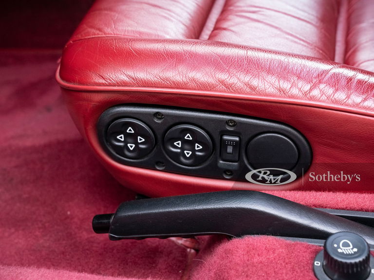 Porsche 928 S4