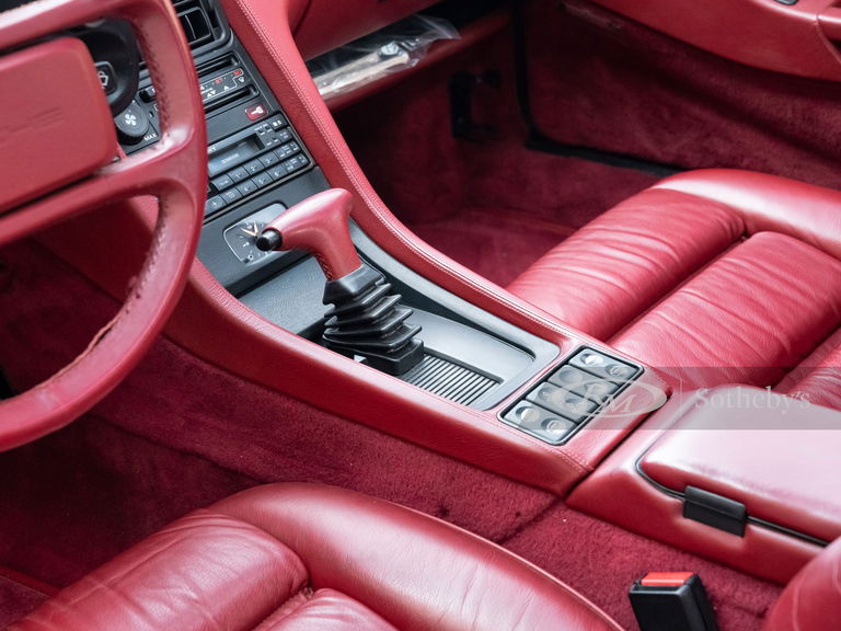 Porsche 928 S4