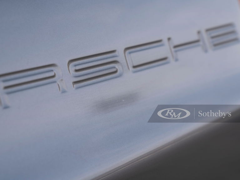 Porsche 928 S4