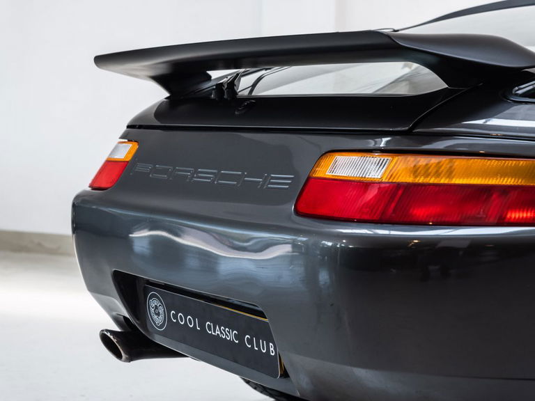 Porsche 928 S4