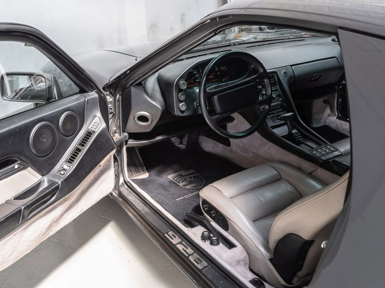 Porsche 928 S4