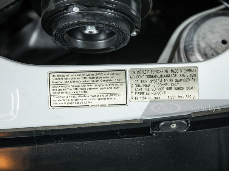 Porsche 964 Carrera 2 Speedster